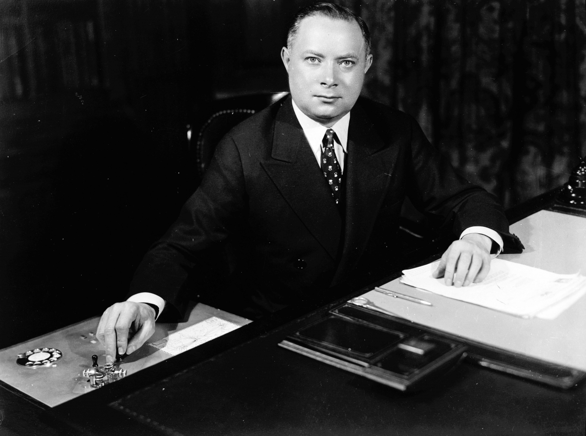 Sarnoff at his desk in 1930 as President of RCA