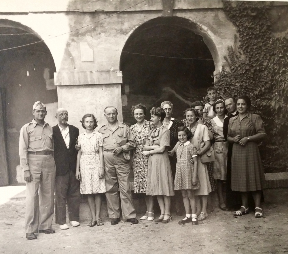 Sarnoff with the Marconi family in Italy
