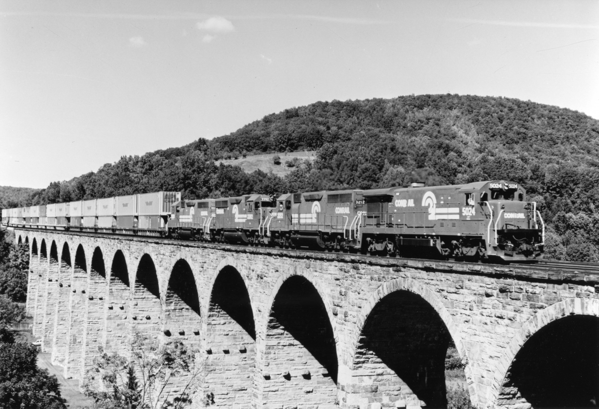 Conrail double-stack container train on Starrucca Viaduct in northeastern Pennsylvania, 1980s.