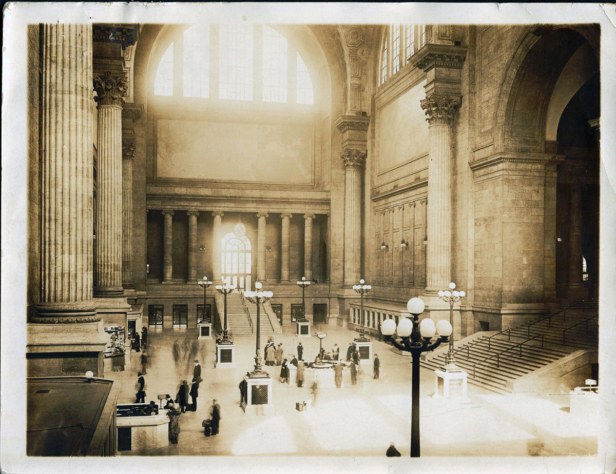 People move around Penn Station