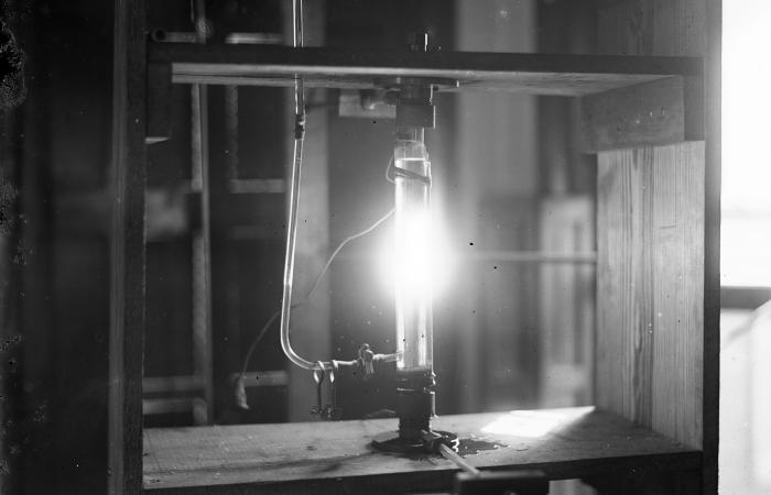 Black and white photo of scientific equipment