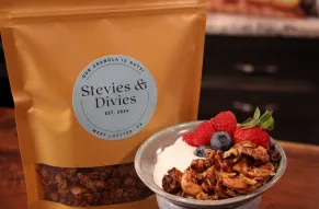 Stevies & Divies.jpg