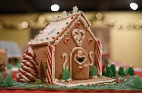 hagley-2019-11-30-gingerbread-houses (credit Kerry Harrison)-004-web860.jpg